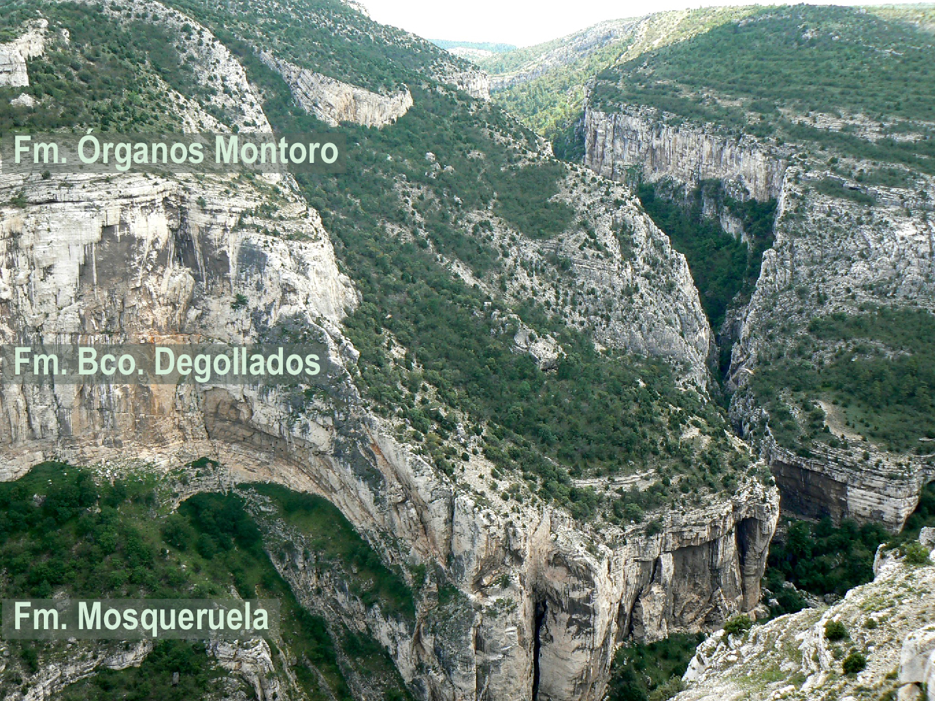 6.7.A Hoz Mala rotulada